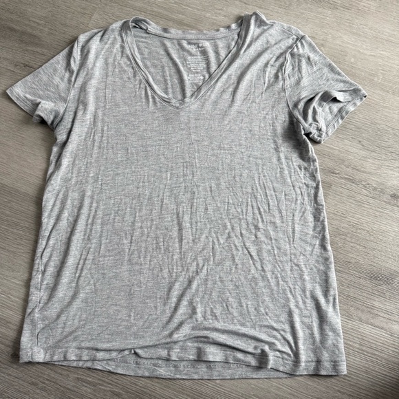 Nine West Tops - Nine West Light Gray V-Neck Short Sleeve Tee